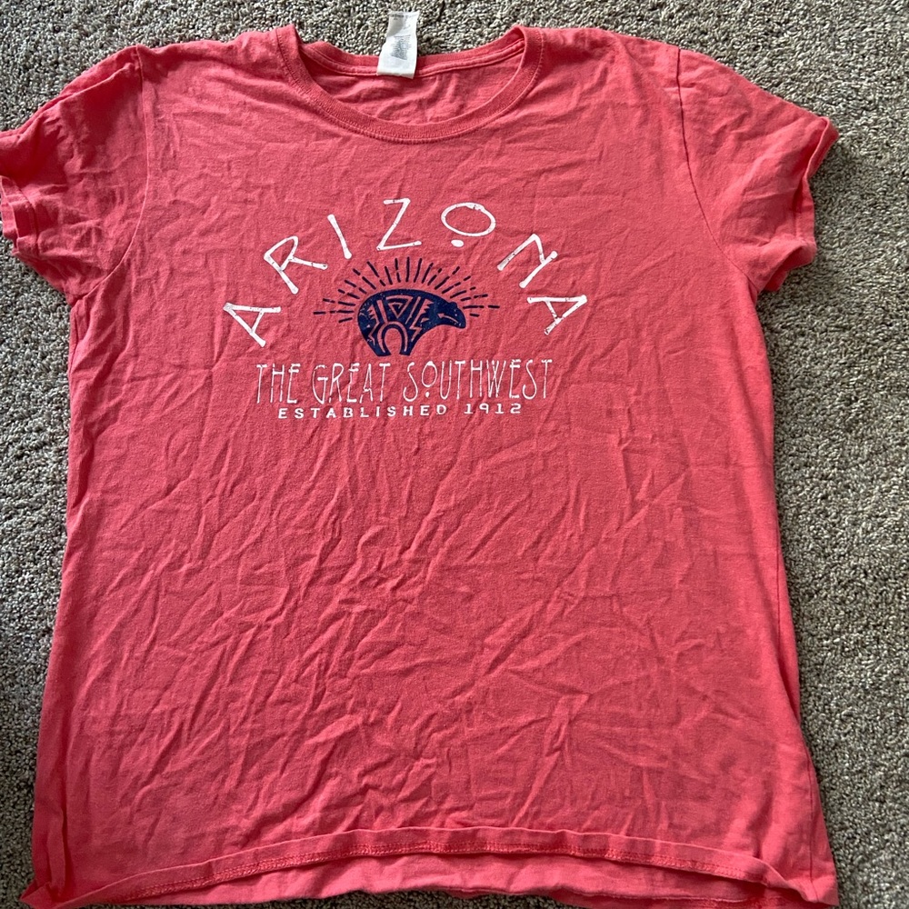 Brand: Gildan, Size: Large, Color: Pink